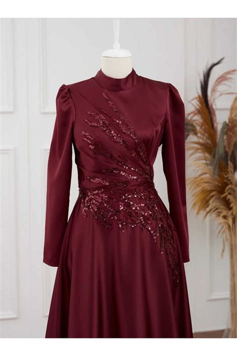 Lavienza Crystal Evening Dress - Elegant and Comfortable - Trendyol