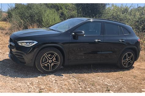 J Conduzimos O Novo Mercedes Benz Gla Est Mais Crescido E Muito