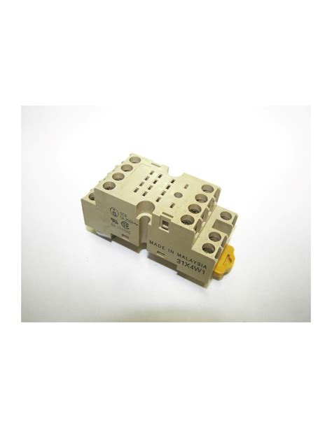 Omron PYF 14A N Relay Base 14pin