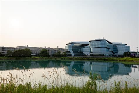 Kellogg School on Twitter: "RT @NorthwesternU: Happy first day of summer, 'Cats! From the ...