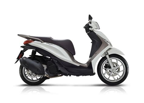 Motorrad Vergleich Piaggio Medley 125 Ie Iget 2020 Vs Kymco People S