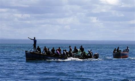 Autorités locales Plus de 90 morts dans le naufrage d un bateau au