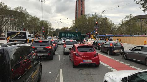 Mega Staus Rund Um Das Sendlinger Tor Eine Stunde F R Meter