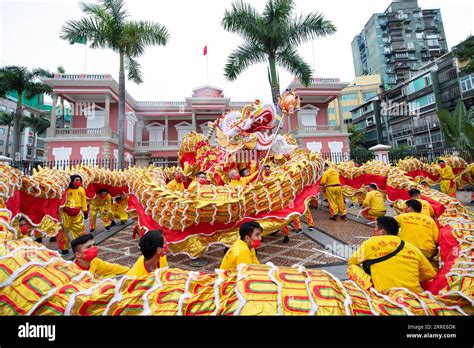 220201 MACAO Feb 1 2022 People Perform Dragon Dance To