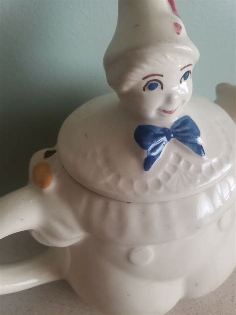 Vintage Shawnee Pottery S Tom The Pipers Son Clown Pig Spout Teapot