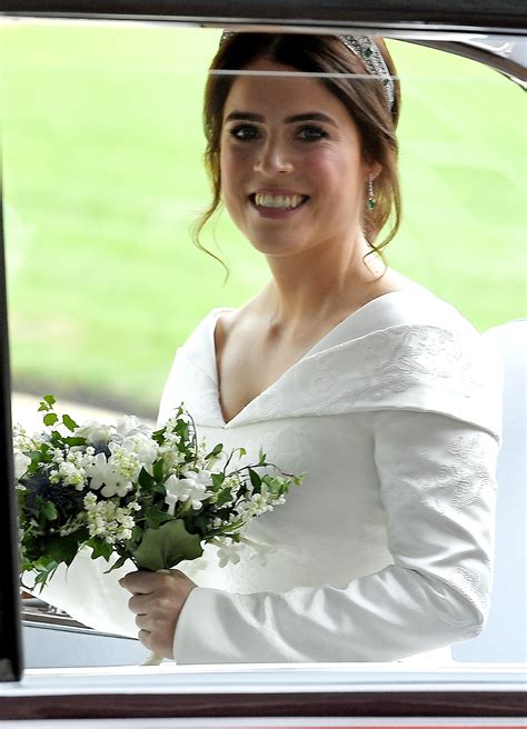 See Princess Eugenie’s Wedding Dress | PEOPLE.com