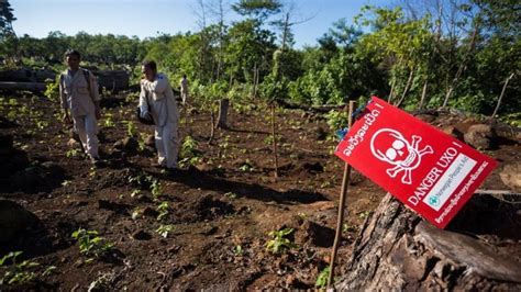 Laos Barack Obama Regrets Biggest Bombing In History Bbc News