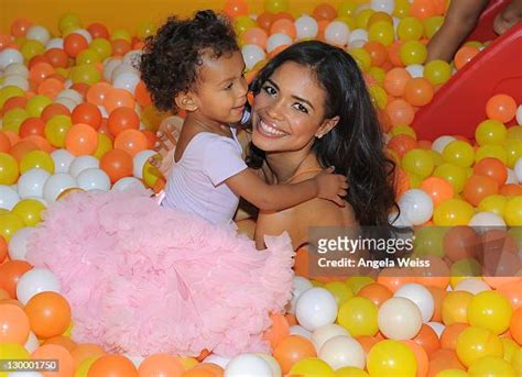 Jennifer Freeman Daughter Photos and Premium High Res Pictures - Getty ...