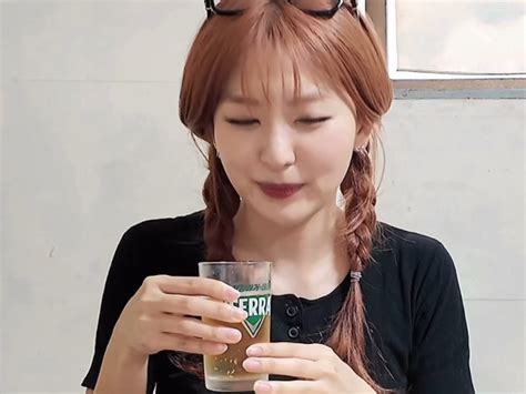 Seulgi Drinking Ptkorea