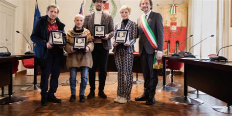 Consegnate Le Quattro Targhe Della Torre La Vita Casalese