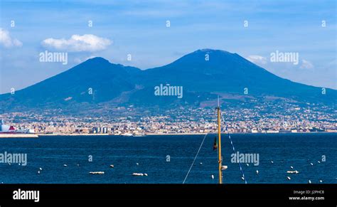 mount vesuvius. Gulf of Naples, Italy Stock Photo - Alamy