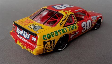 Michael Waltrip - WIP: NASCAR - Model Cars Magazine Forum