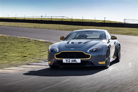 2017 Aston Martin V12 Vantage S gets 7-spd manual 2017 Aston Martin V12 ...