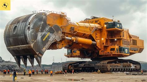 Top 20 Most Dangerous And Biggest Heavy Equipment Machines Working At