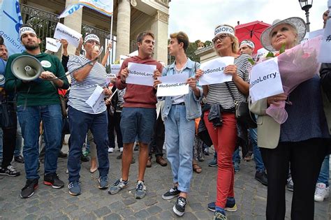 Piazzale Flaminio Flash Mob Contro Lomofobia Corriere It