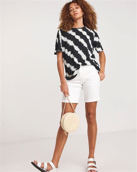 Boxy Fluted Sleeve Top Premier Man