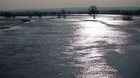 Hochwasser Elbe Hochwasser geht zurück ZEIT ONLINE