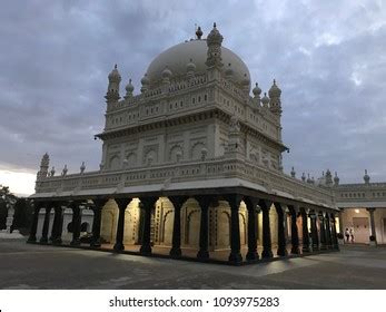 Tomb Tipu Sultan Srirangapatna Mysore Stock Photo 1093975283 | Shutterstock