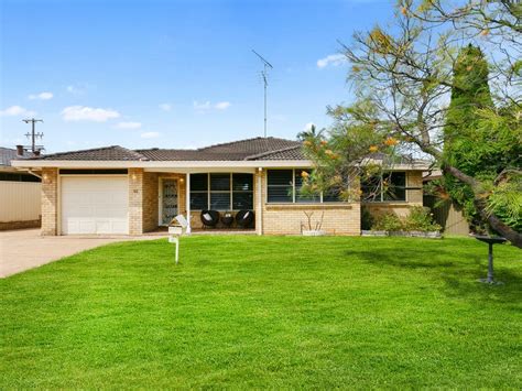 42 Johnston Avenue Kirrawee NSW 2232 Property Details