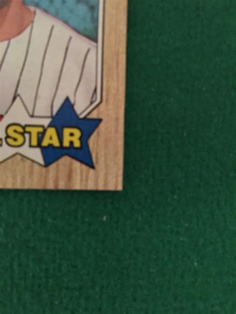 Error Card Topps Don Mattingly No Trademark Black Wing Mint