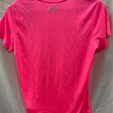 Under Armour Womens Hot Pink T Shirt Size M