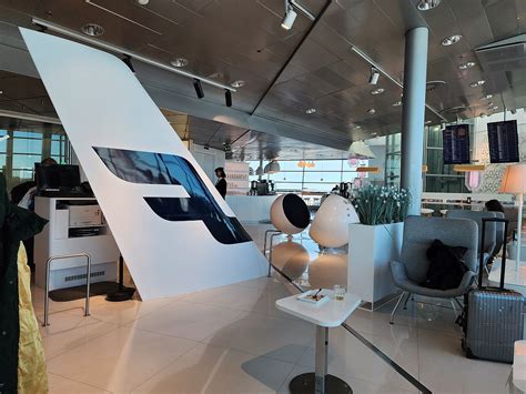 HEL: Finnair Business Class Lounge Helsinki review | Loungeindex ...