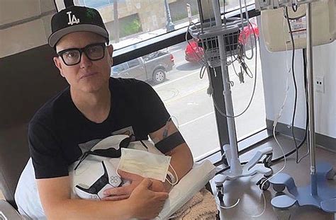 BLINK 182 S Mark Hoppus Is Cancer Free