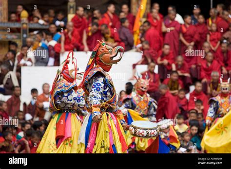 Buddhist festival (Tsechu), Trashi Chhoe Dzong, Thimphu, Bhutan, Asia ...