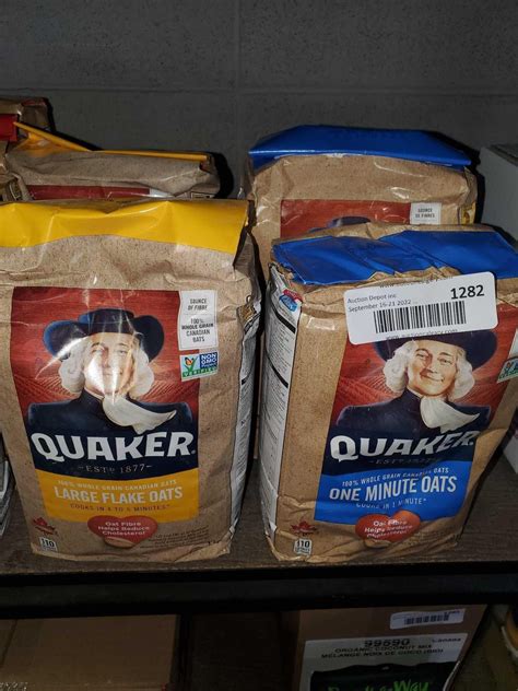 Quaker Large Flake Oats And Quaker One Min Oats 2 Of Each 1kg Bags 4x 1kg