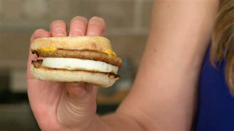 How To Make Mcdonald S Egg Mcmuffin At Home Youtube