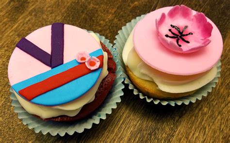 Princess Mulan Cupcakes The Enchanted Whisk