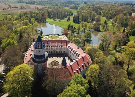 Wiesenburg Mark Aus Der Vogelperspektive Schloss Wiesenburg Im Hohen