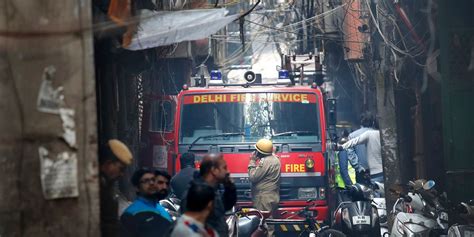 New Delhi Factory Fire Kills At Least 43 Wsj