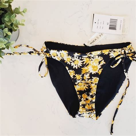 Rvca Swim Rvca Reversible Swim Bikini Bottoms Daisy Black Poshmark