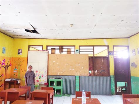 Ratusan Gedung Sekolah Rusak Potret Buruk Dunia Pendidikan Di