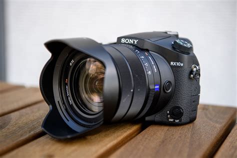 All About That Lens Sony Cyber Shot RX10 III Review Digital