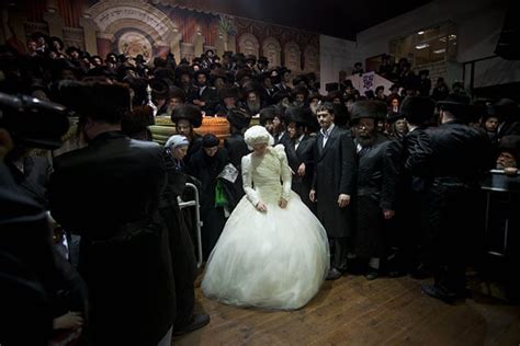 Ultra Orthodox Jewish Women Wedding