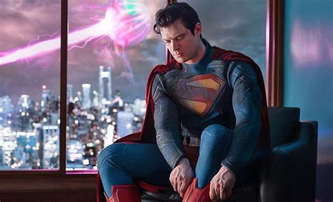 Diretor James Gunn Publica Imagem De David Corenswet Como Superman