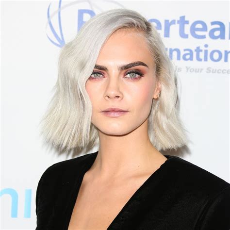 25 Natural Platinum Blonde Hair Inspiration Photos