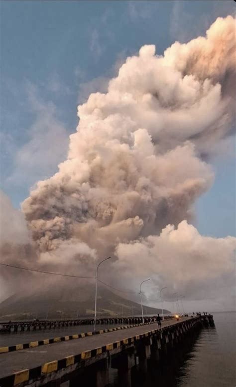 Status Gunung Ruang Di Sulut Naik Jadi Awas