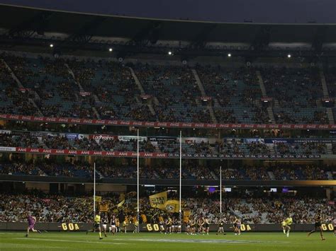 Afl Eyes 75 000 Strong Mcg Crowd The Canberra Times Canberra Act