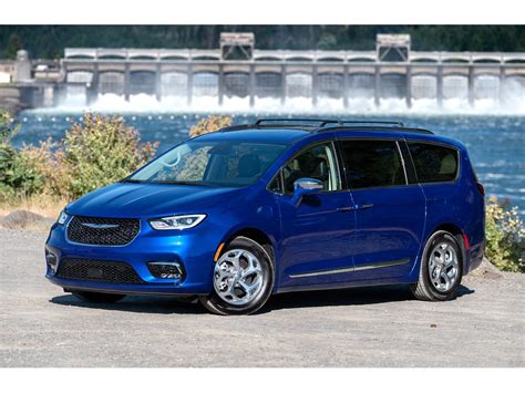 2021 Chrysler Pacifica Hybrid Pictures Us News