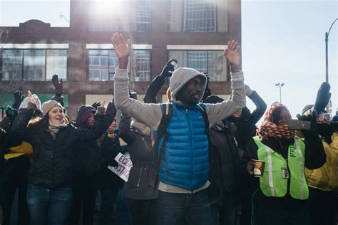 Black Lives Matter Protester DeRay Mckesson to Run for Mayor in ...