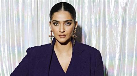 Sonam Kapoor resumes work post delivering baby boy Vayu? - Video ...