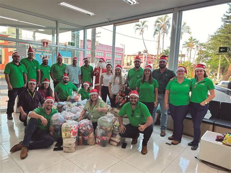 Sicredi arrecada quarenta cestas básicas na Árvore Solidária Gazeta