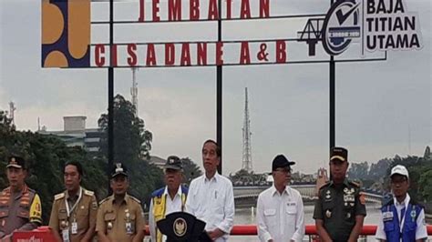 Jokowi Resmikan 3 Jembatan Pengganti Callender Hamilton Di Banten