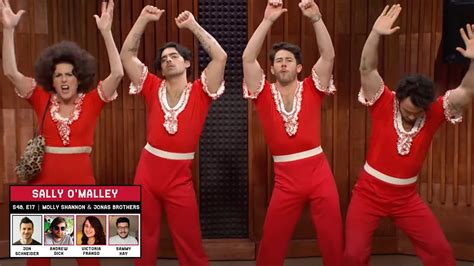 Molly Shannon The Jonas Brothers Reprise Sally Omalley On Snl Youtube