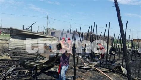 Piura Incendio Arrasa Ocho Casas En Sullana ACTUALIDAD TROME