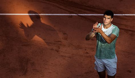 Roland Garros Carlos Alcaraz arrolló a Taro Daniel para llegar a la