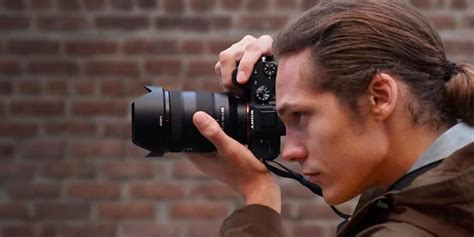 Sony's Alpha mirrorless camera lineup goes on sale from $648: a7 III ...